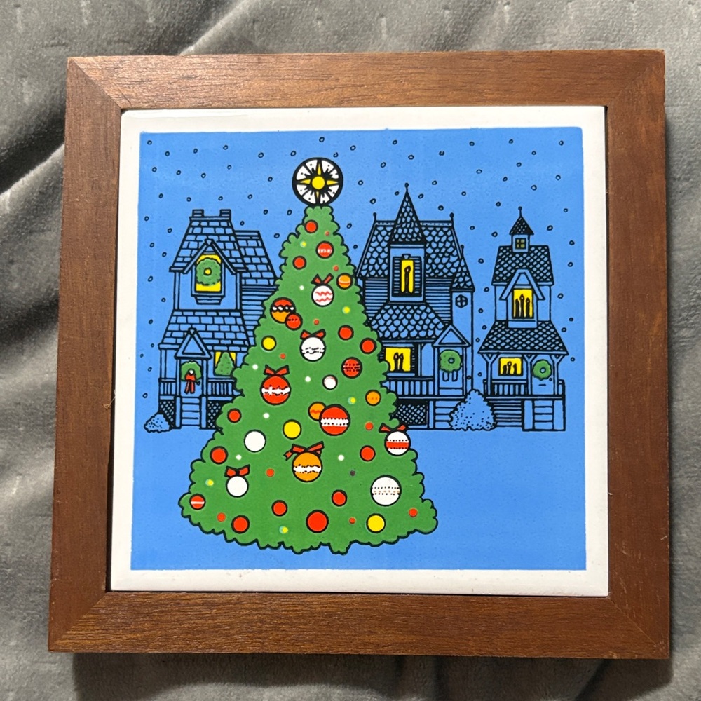 Festive Christmas Tree Wall Art with Wooden Frame